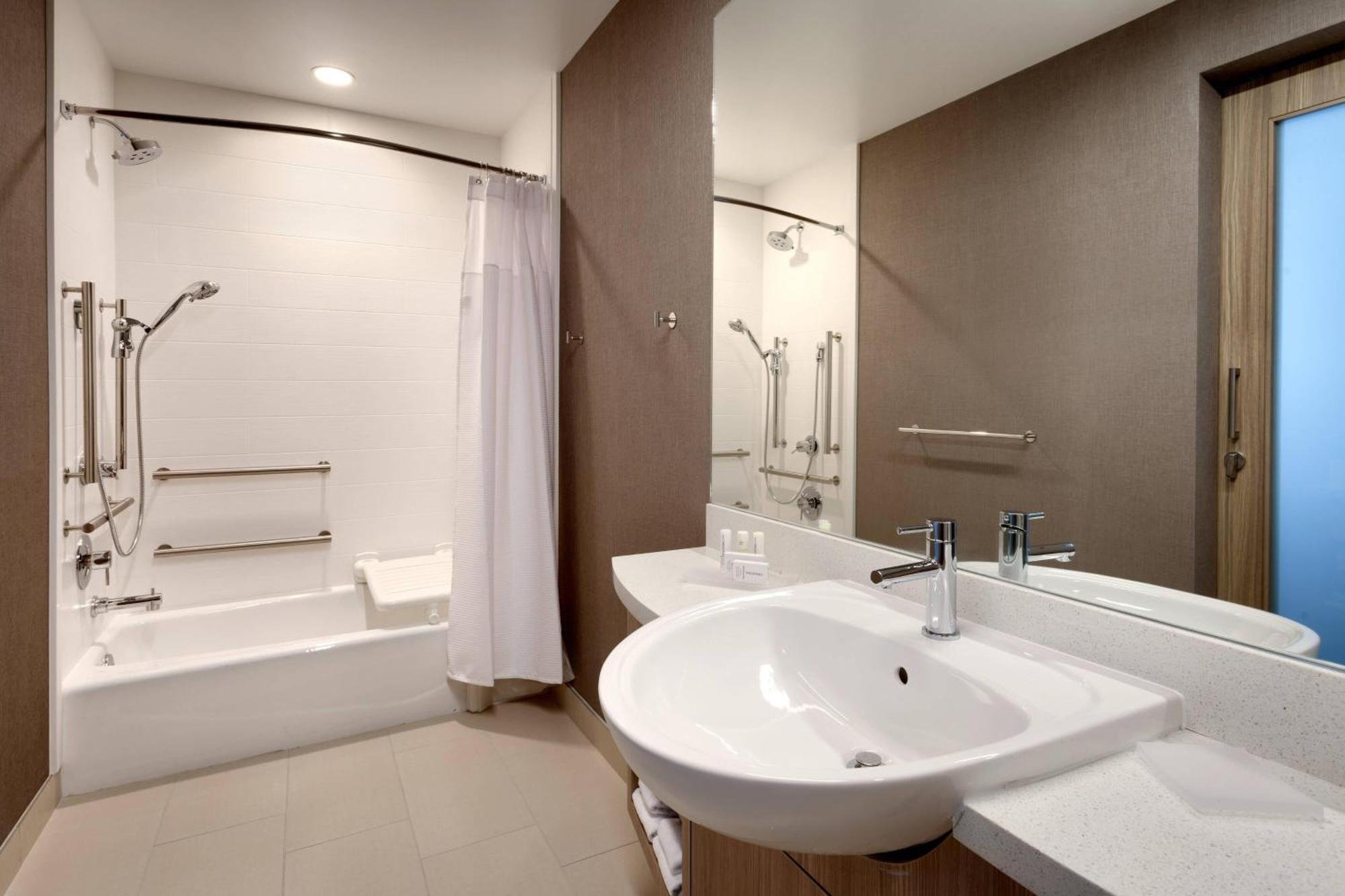 Springhill Suites By Marriott Idaho Falls Bagian luar foto