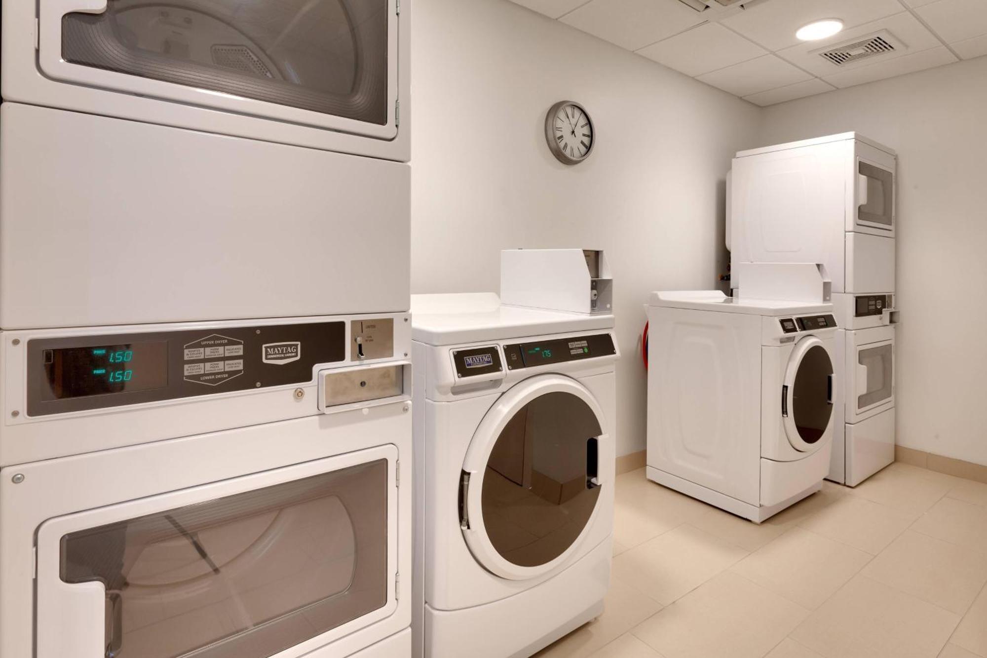Springhill Suites By Marriott Idaho Falls Bagian luar foto