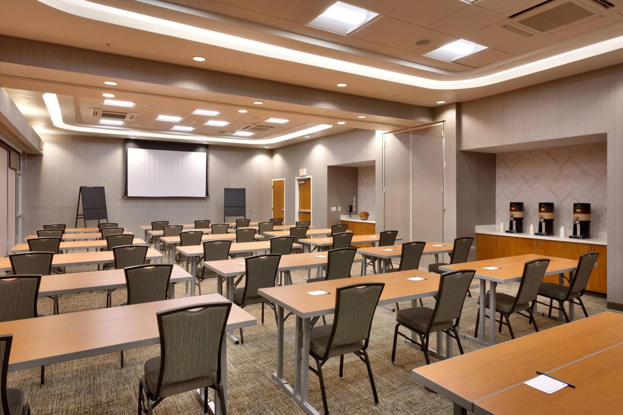 Springhill Suites By Marriott Idaho Falls Bagian luar foto